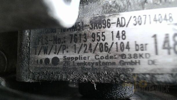 Foto: PUMPE SERVOLENKUNG/ SERVOPUMPE eines Ford Focus C-MAX 1.6 Ti-VCT