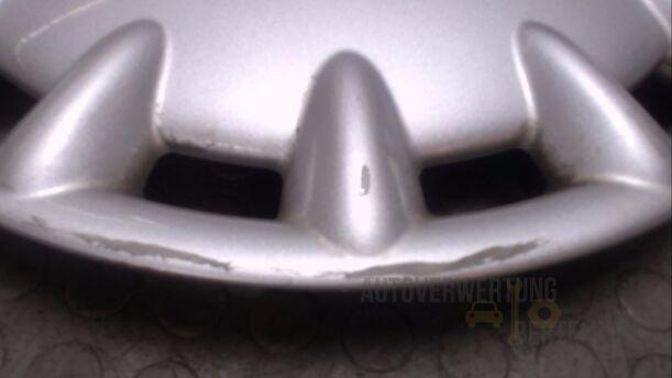 Foto: RADKAPPE / FELGENABDECKUNG 15 ZOLL eines Audi A4 Avant 1.8
