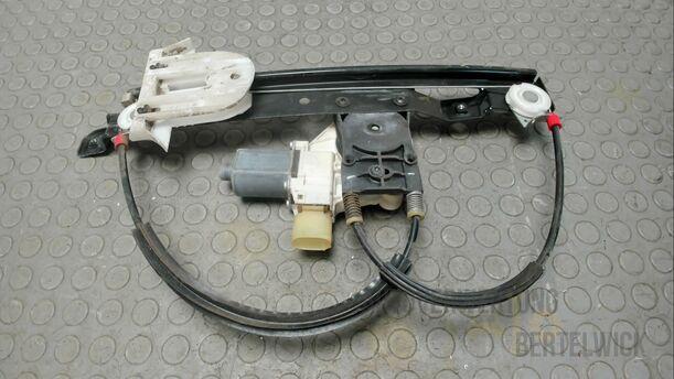 Foto: FENSTERHEBER HINTEN RECHTS eines Ford Mondeo Turnier 2.0 TDCi Aut.