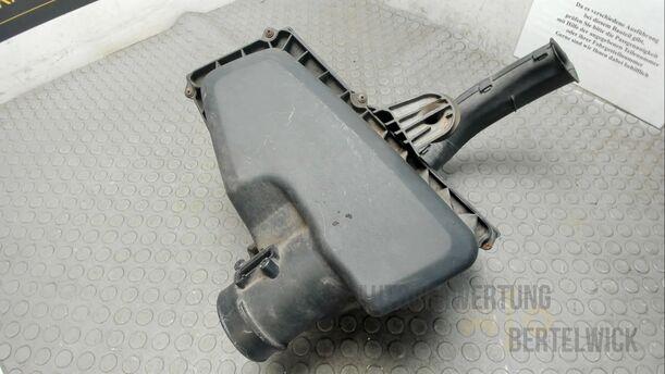 Foto: LUFTFILTERKASTEN eines Ford Mondeo Turnier 2.0 TDCi Aut.