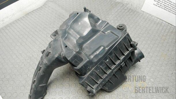 Foto: LUFTFILTERKASTEN eines Ford Mondeo Turnier 2.0 TDCi Aut.