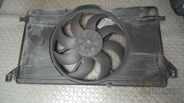Foto: ELEKTROLÜFTER eines Ford Focus C-MAX 1.6 Ti-VCT GL