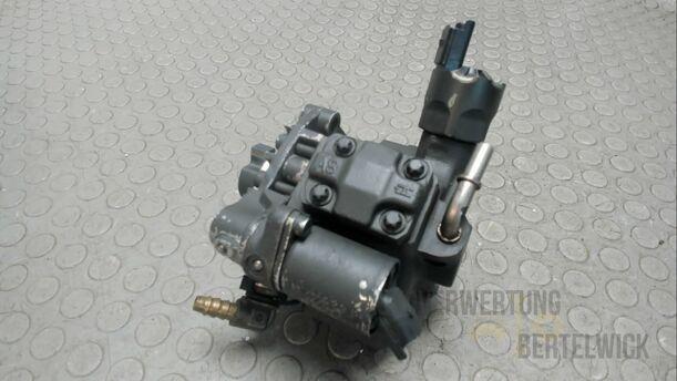 Foto: DIESELEINSPRITZPUMPE / HOCHDRUCKPUMPE eines Ford Mondeo Turnier 2.0 TDCi Aut. GL