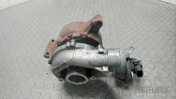 Foto: TURBOLADER ( QXBA ) eines Ford Mondeo Turnier 2.0 TDCi Aut. GL