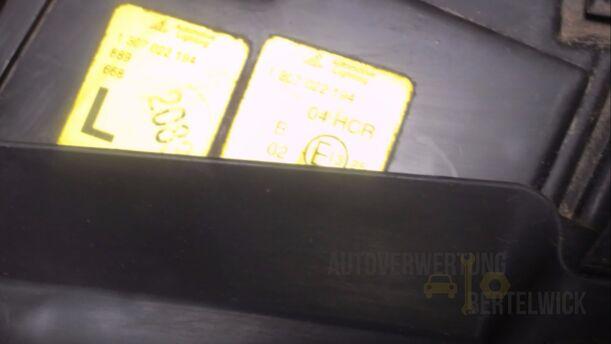 Foto: SCHEINWERFER LINKS eines Audi A4 Avant 1.8 GL
