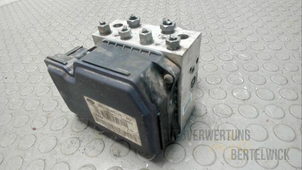 Foto: HAUPTBREMSAGGREGAT ABS / ESP eines Ford Mondeo Turnier 2.0 TDCi Aut. GL