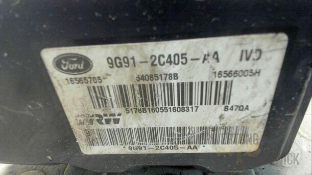 Foto: HAUPTBREMSAGGREGAT ABS / ESP eines Ford Mondeo Turnier 2.0 TDCi Aut. GL