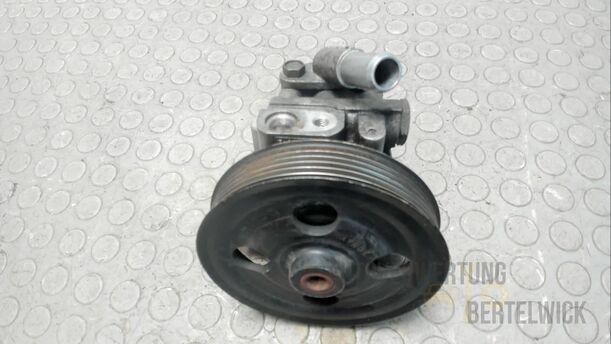 Foto: PUMPE SERVOLENKUNG eines Ford Mondeo Turnier 2.0 TDCi Aut. GL