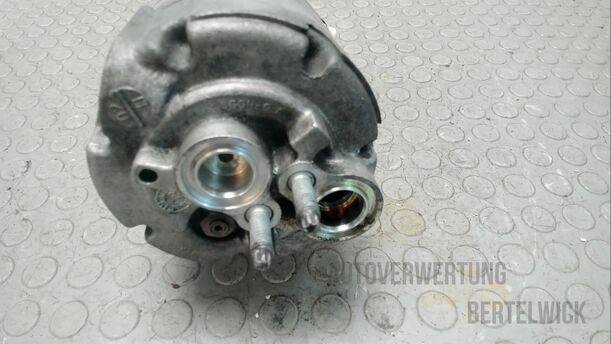 Foto: KLIMAKOMPRESSOR eines Ford Mondeo Turnier 2.0 TDCi Aut. GL