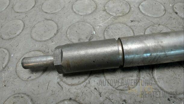 Foto: DIESELEINSPRITZVENTIL / EINSPRITZDÜSE eines Ford Mondeo Turnier 2.0 TDCi Aut. GL