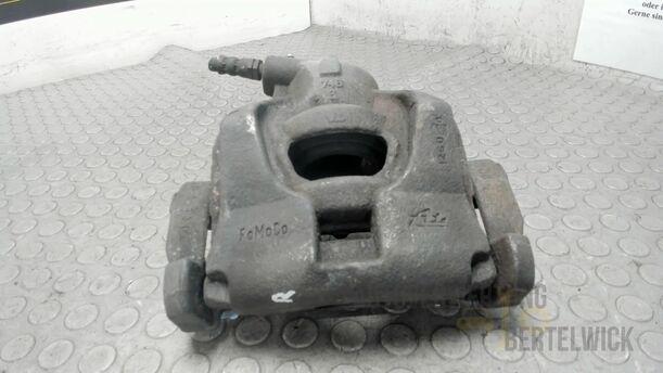 Foto: BREMSSATTEL VORNE RECHTS eines Ford Mondeo Turnier 2.0 TDCi Aut. GL