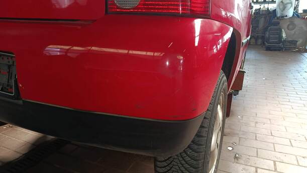 Foto: STOSSFÄNGER / STOßSTANGE HINTEN eines VW Lupo 1.0 GL