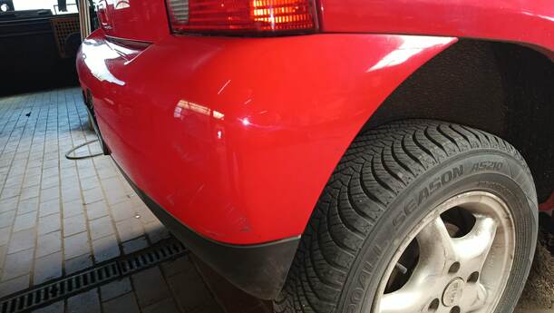Foto: STOSSFÄNGER / STOßSTANGE HINTEN eines VW Lupo 1.0 GL