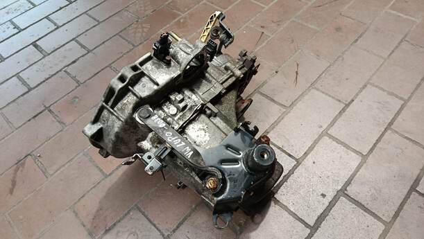 Foto: SCHALTGETRIEBE 5 GANG ( DTP / EFM ) eines VW Lupo 1.0 GL