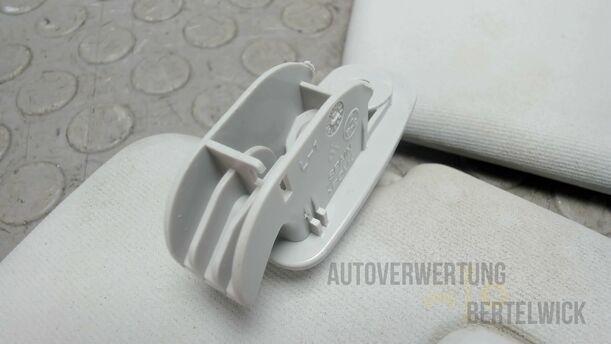 Foto: SONNENBLENDENPAAR eines VW Lupo 1.0 GL