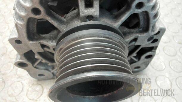 Foto: LICHTMASCHINE / GENERATOR ( 70A ) eines VW Lupo 1.0 GL