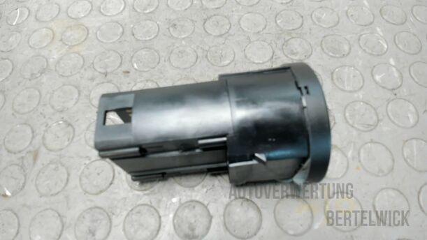 Foto: LICHTSCHALTER eines VW Lupo 1.0 GL