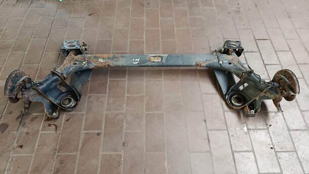 Foto: HINTERACHSE eines VW Golf 1.4 GL