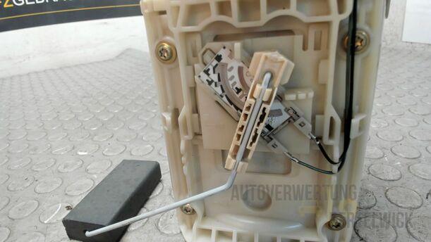 Foto: KRAFTSTOFFPUMPE eines VW Lupo 1.0 GL