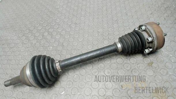 Foto: ANTRIEBSWELLE VORNE LINKS eines VW Lupo 1.0 GL