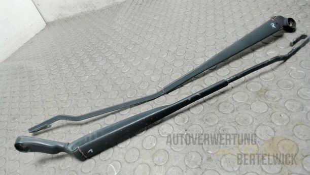 Foto: SCHEIBENWISCHERARME VORNE eines VW Lupo 1.0 GL