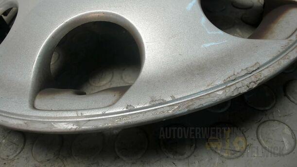Foto: RADDECKEL / RADKAPPE 13 ZOLL eines VW Lupo 1.0 GL