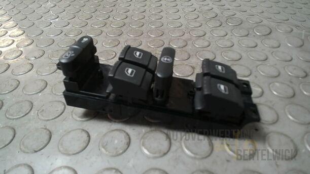 Foto: FENSTERHEBERSCHALTER eines VW Golf 1.4 GLX