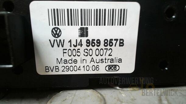 Foto: FENSTERHEBERSCHALTER eines VW Golf 1.4 GLX