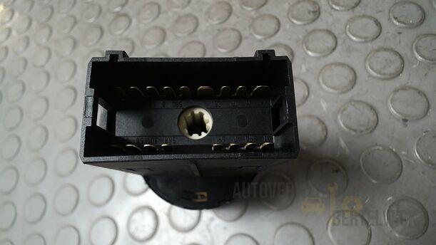 Foto: LICHTSCHALTER eines VW Golf 1.4 GLX