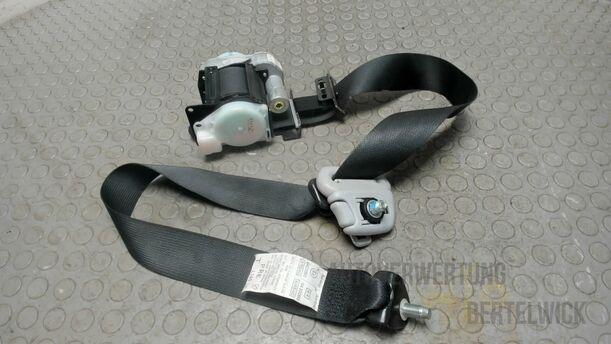 Foto: SICHERHEITSGURT VORNE LINKS eines Mazda MPV 2.0 TD GLX