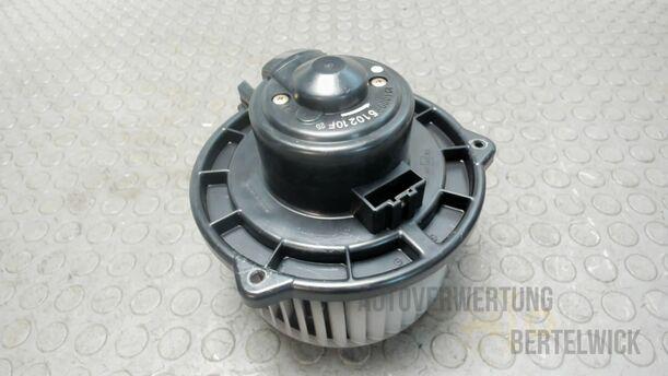Foto: HEIZUNGSGEBLÄSE eines Mazda MPV 2.0 TD GLX
