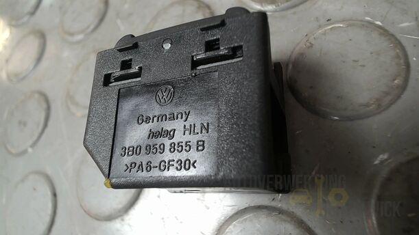 Foto: FENSTERHEBERSCHALTER eines VW Golf 1.4 GLX