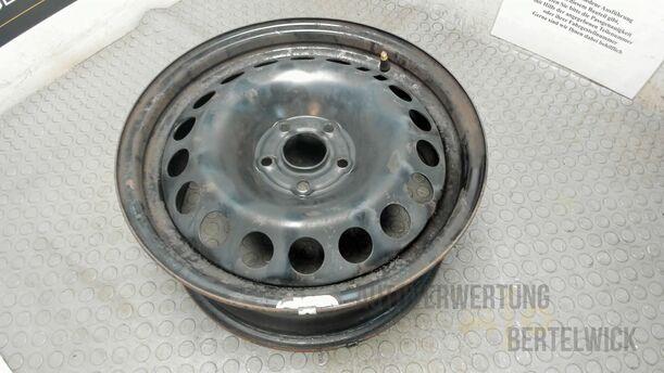 Foto: STAHLFELGE 6,5 X 16 ET39 eines Opel Astra 1.4 Turbo ecoFLEX Start/Stop GLX