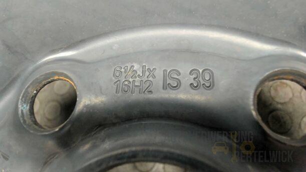 Foto: STAHLFELGE 6,5 X 16 ET39 eines Opel Astra 1.4 Turbo ecoFLEX Start/Stop GLX