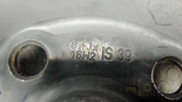 Foto: STAHLFELGE 6,5 X 16 ET39 eines Opel Astra 1.4 Turbo ecoFLEX Start/Stop GLX
