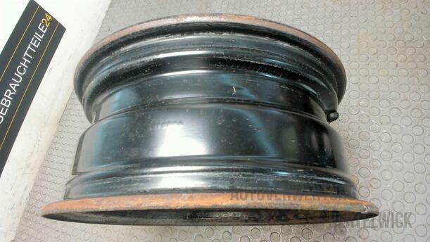 Foto: STAHLFELGE 6,5 X 16 ET39 eines Opel Astra 1.4 Turbo ecoFLEX Start/Stop GLX