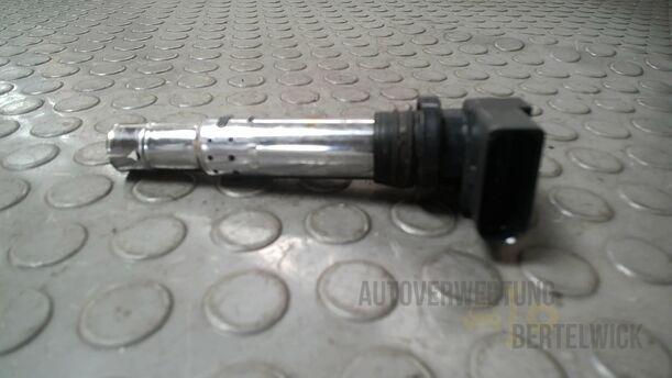 Foto: ZÜNDSPULE eines VW Golf 1.4 GLX