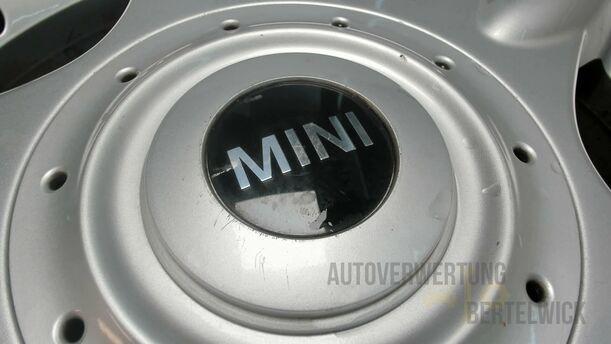 Foto: FELGENSATZ ALU ( DESIGN 5 STAR 83 ) 6,5 X 16 ET48 eines Mini (BMW) Mini Cooper S