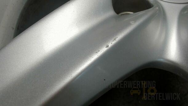Foto: ALUFELGE SMR770A (7X17 ET55) eines Honda Civic 1.8i-VTEC