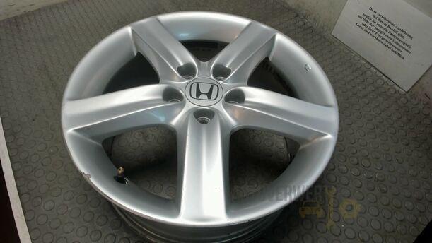 Foto: ALUFELGE SMR770A (7X17 ET55) eines Honda Civic 1.8i-VTEC