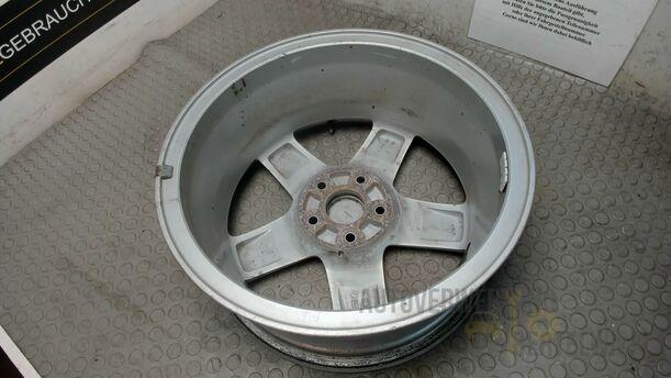 Foto: ALUFELGE SMR770A (7X17 ET55) eines Honda Civic 1.8i-VTEC