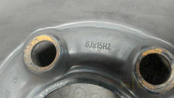 Foto: STAHLFELGE 6X15 ET38 eines VW Golf 1.4