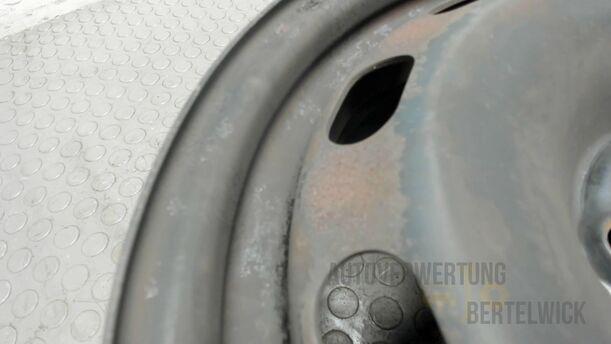 Foto: STAHLFELGE 6X15 ET38 eines VW Golf 1.4