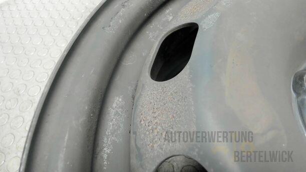 Foto: STAHLFELGE 6X15 ET38 eines VW Golf 1.4