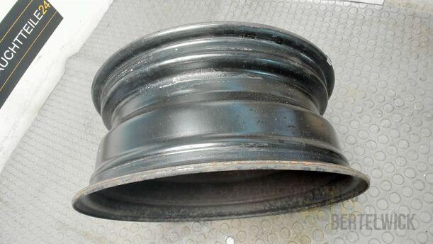 Foto: STAHLFELGE 6X15 ET38 eines VW Golf 1.4