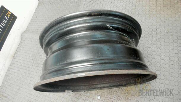 Foto: STAHLFELGE 6X15 ET38 eines VW Golf 1.4