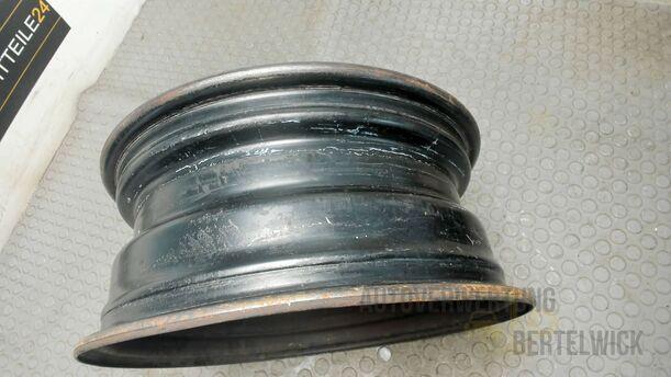 Foto: STAHLFELGE 6X15 ET38 eines VW Golf 1.4