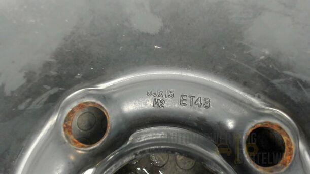 Foto: STAHLFELGE 6X15 ET43 ( 4 LOCH ) eines Opel Meriva 1.6 16V
