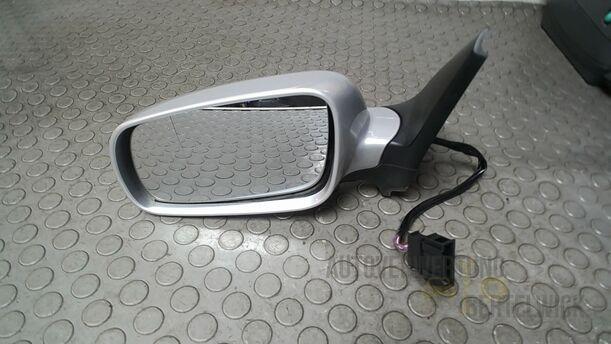 Foto: AUSSENSPIEGEL ELEKTRISCH VERSTELLBAR LINKS eines VW Golf 1.4