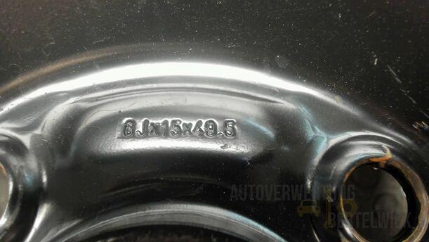 Foto: STAHLFELGE 6X15 ET49,5 eines Ford Mondeo Turnier